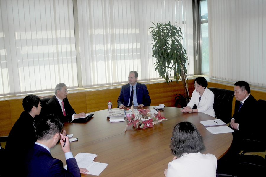 Zamjenik predsjedavajućeg Doma naroda PSBiH Safet Softić razgovarao sa delegacijom Kineske asocijacije za međunarodno razumijevanje 